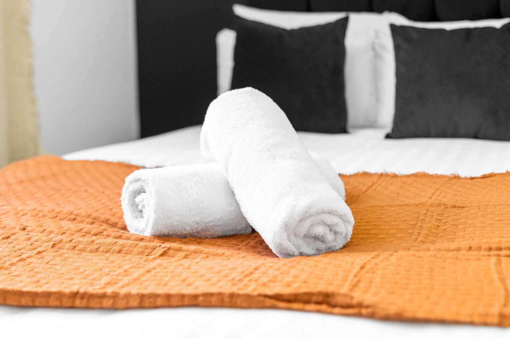 Luxe Apartment - Rowley Regis - Parking - Top Rated - Netflix - Wifi - 49Bg Cradley Heath Ngoại thất bức ảnh